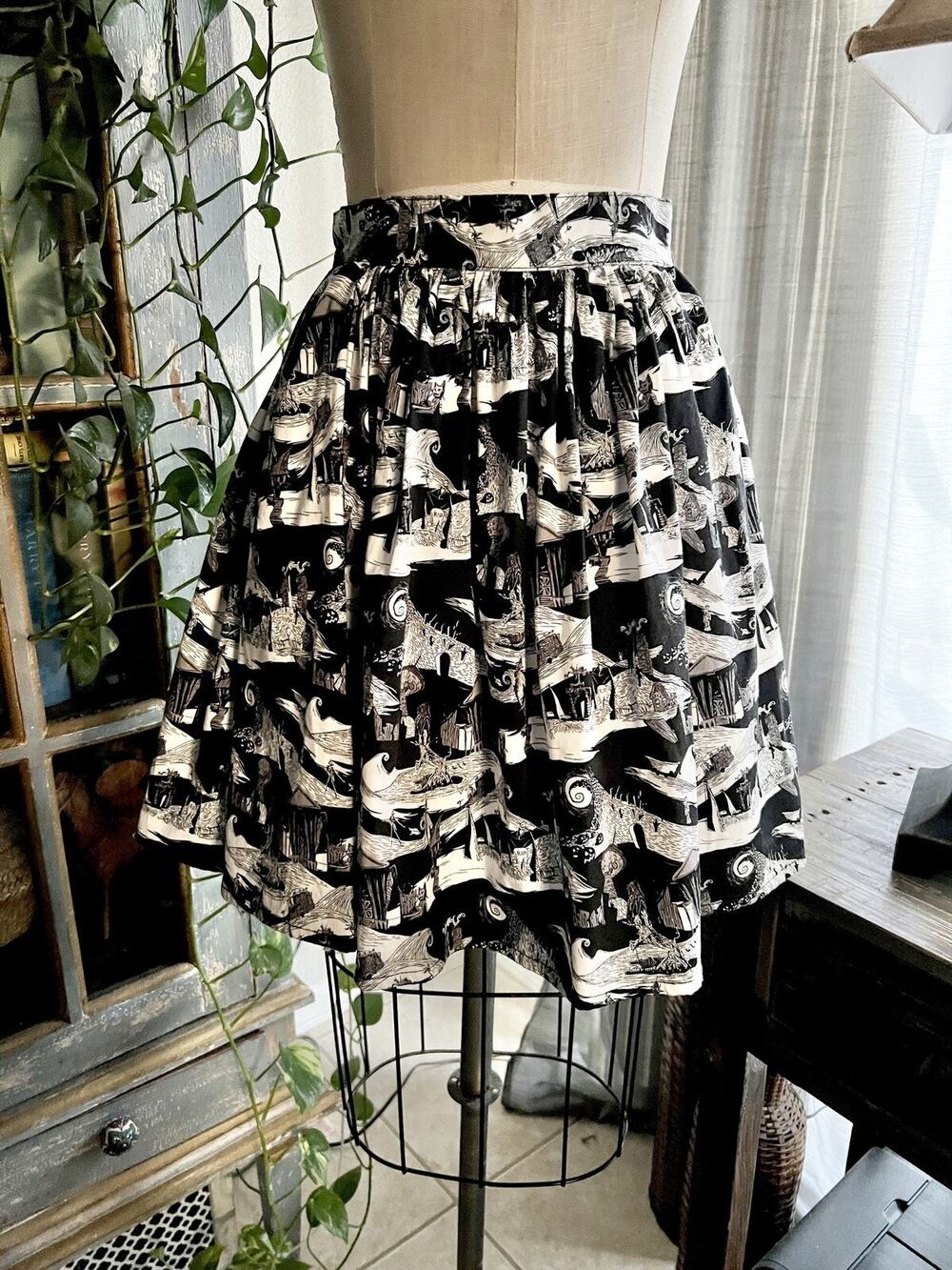 Disney The Nightmare Before Christmas Pleated Swing Skirt Pockets Size S